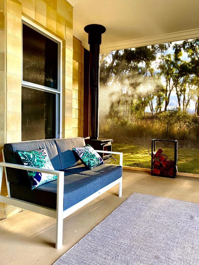 Accommodation Creek Cottages & Sundown View Suites Ballandean Exterior foto